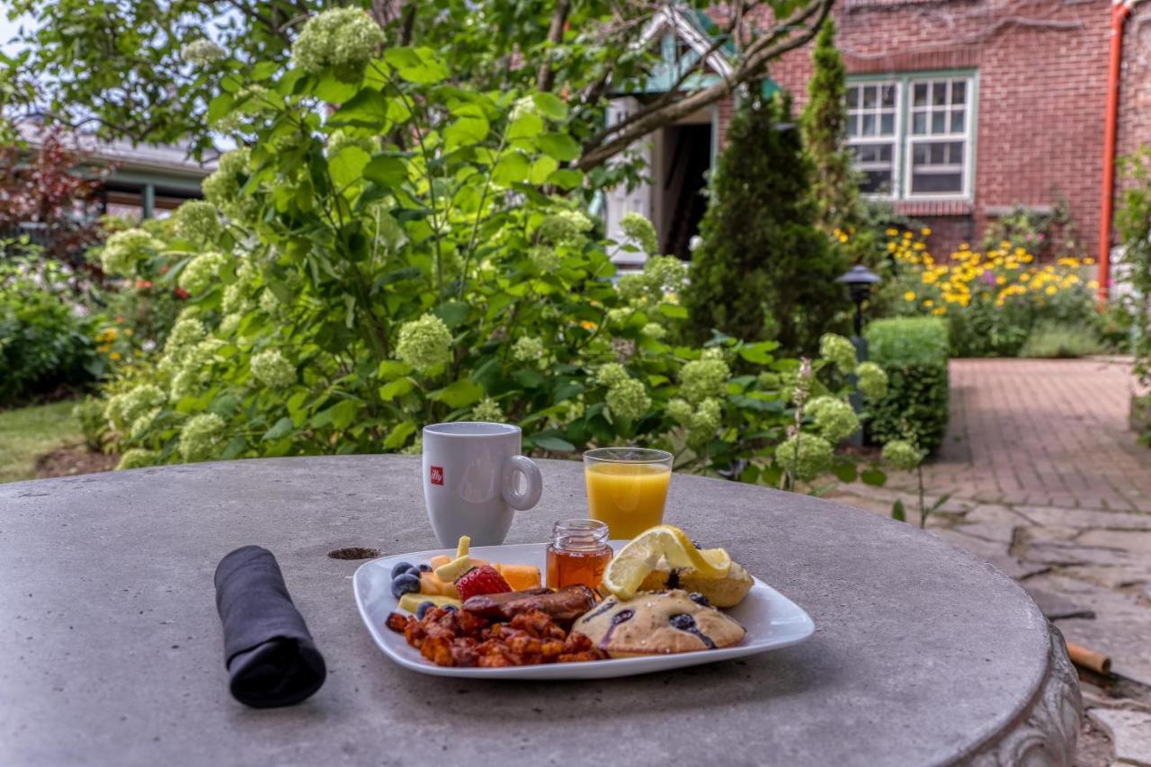 Hochelaga Inn Kingston Dış mekan fotoğraf