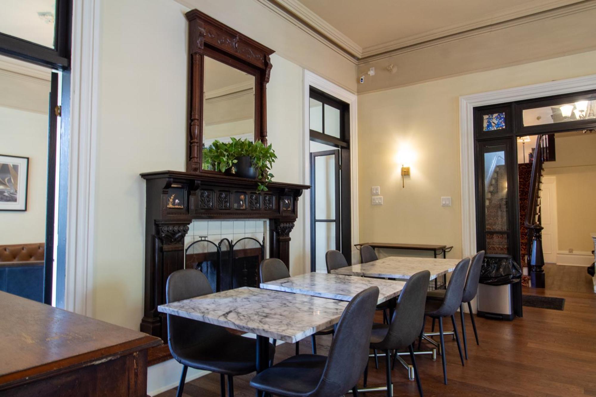 Hochelaga Inn Kingston Dış mekan fotoğraf