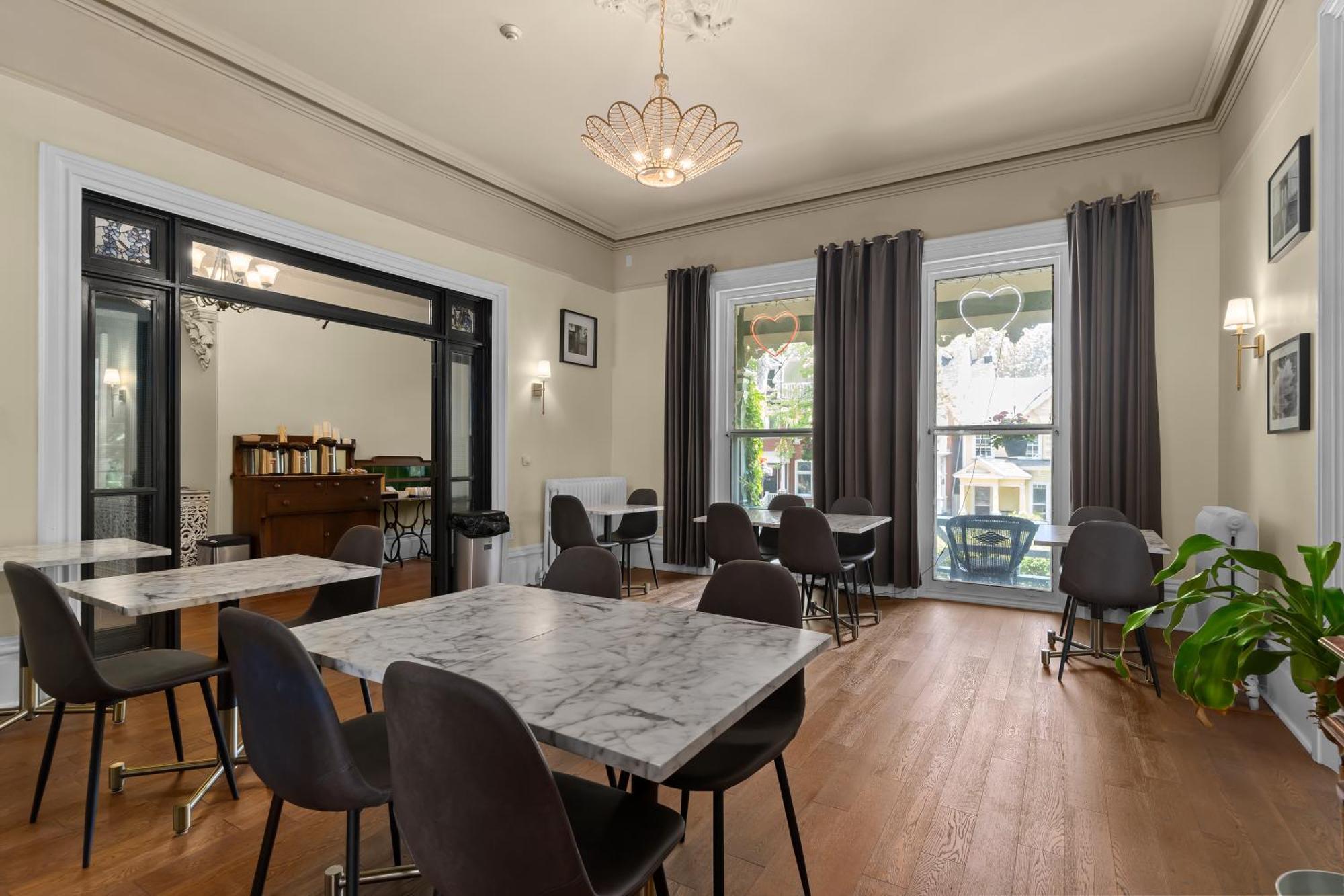 Hochelaga Inn Kingston Dış mekan fotoğraf